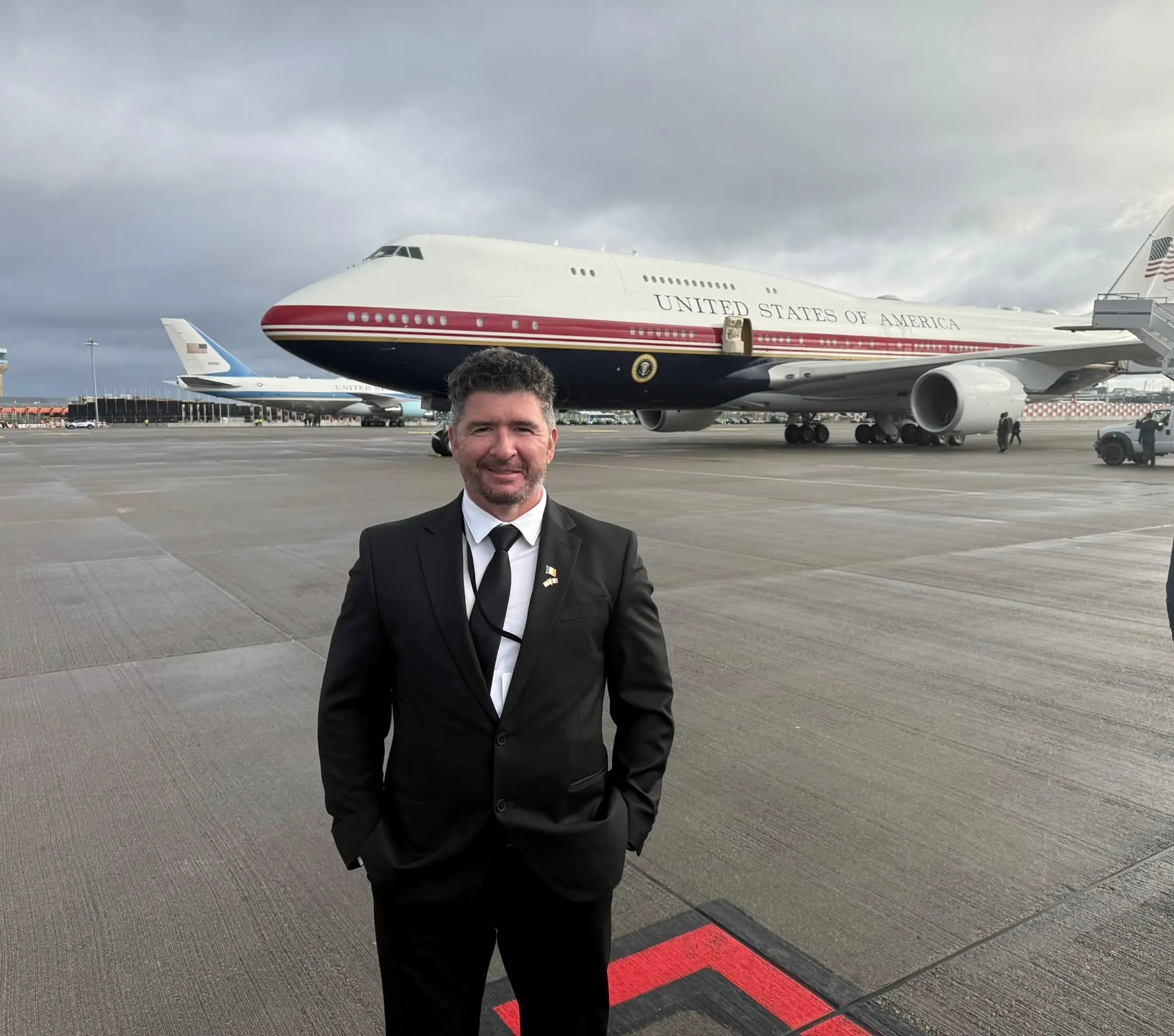 Catalin, IrishDriven's founder, at Dublin Airport with the US Presidential aircraft behind him